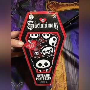 Skelanimals series 1 keychain 1 pc -New Diego